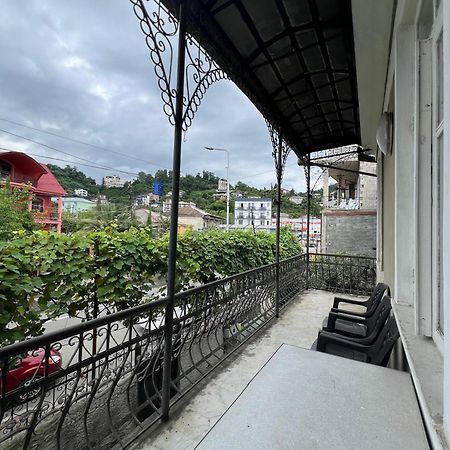 Medea'S Guest House Batumi Luaran gambar