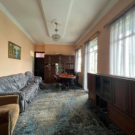 Medea'S Guest House Batumi Luaran gambar