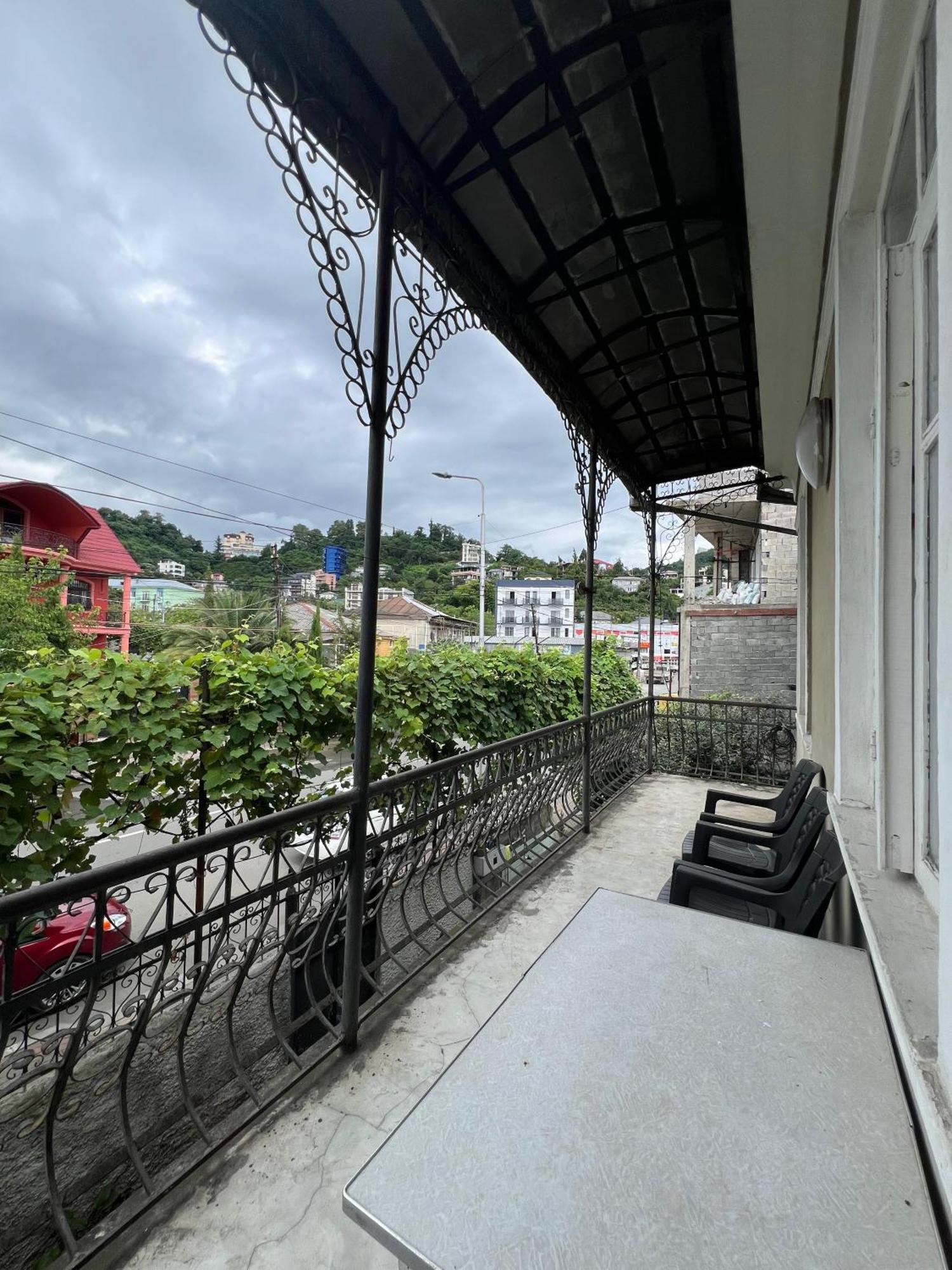 Medea'S Guest House Batumi Luaran gambar